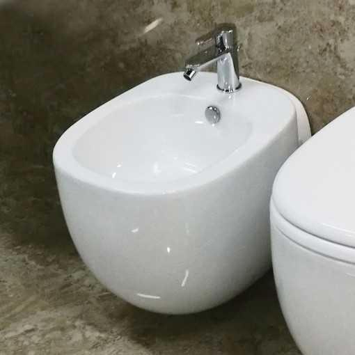 CARO závěsný bidet