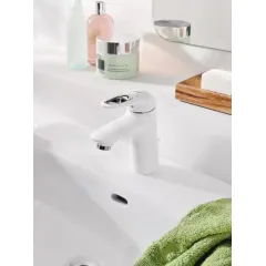 Grohe Páková umyvadlová baterie S, chrom 23707003