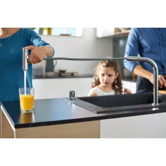 Hansgrohe Dřezová baterie M7119-H200 s výsuvnou sprškou, 2-otvorová instalace, sBOX, vzhled nerezu 73804800