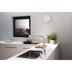 Hansgrohe Dřezová baterie M7117-H320 s výsuvnou sprškou, sBOX, chrom 73816000