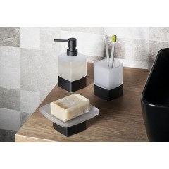 Gedy - LOUNGE dávkovač mýdla na postavení, 280 ml, mléčné sklo, černá mat 545514