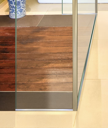 OASIS F2 25x200cm – Sprchová zástěna pro modely F1 a F3