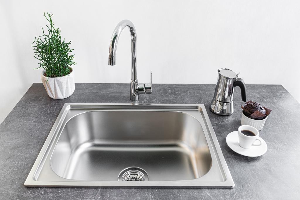 Kuchinox – FRESNO stojánková dřezová baterie U BQF_068D